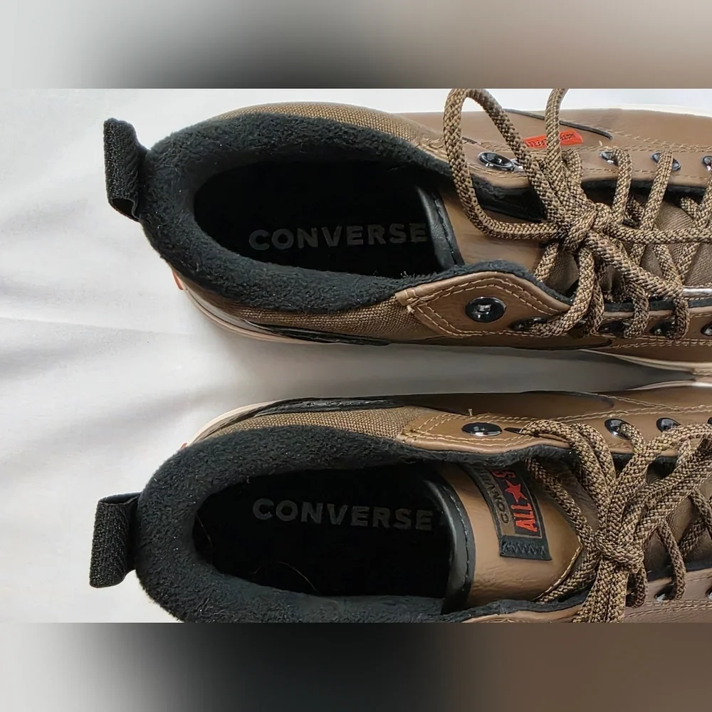 Converse Chuck Taylor All Star Malden Street Boots Mens Size 10 Womens Size 12